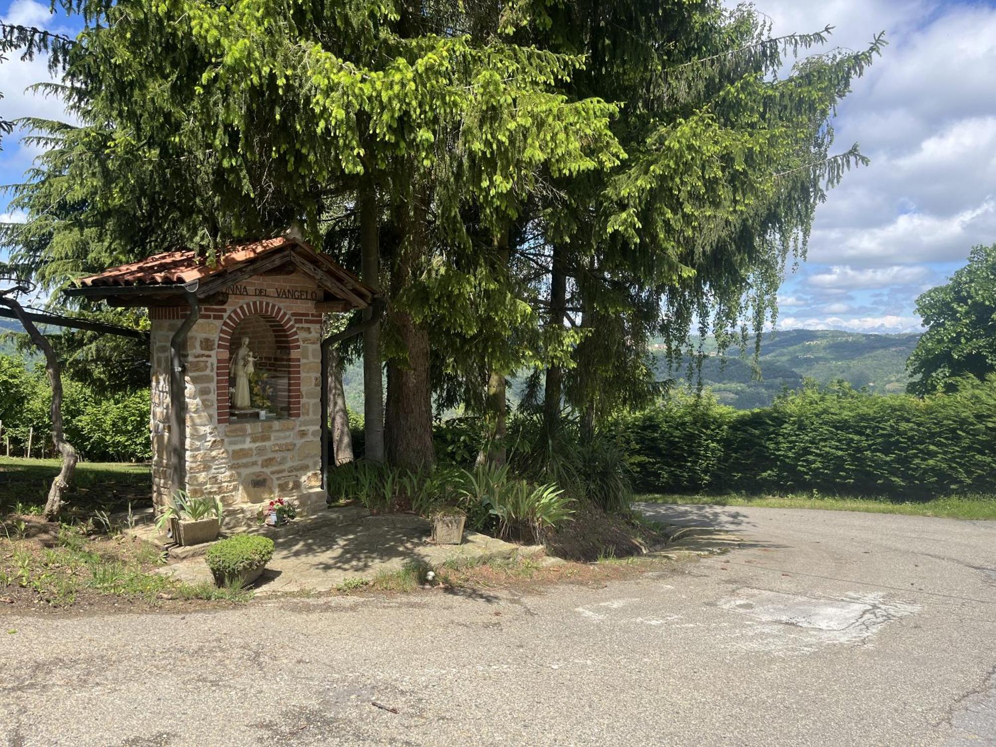 Case Vista Alta Langa, Appartement Bella Vista Cravanzana Buitenkant foto